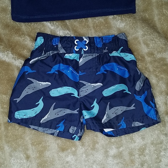 Cat & Jack 18M boy's rashguard & shorts - Picture 2 of 4